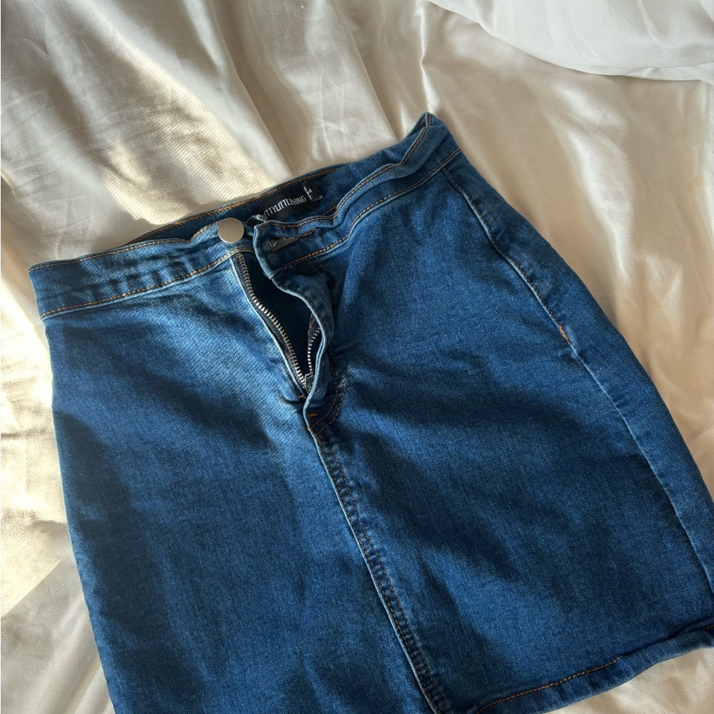 PrettyLittleThing Blue and Gold Mini Pencil Skirt